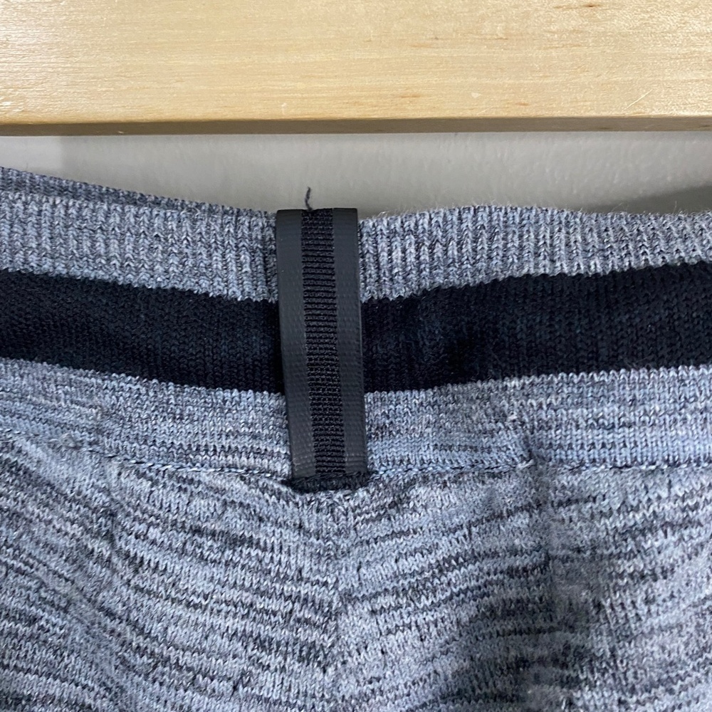 Nike Men's Gray Jogger Sweatpants‎ Size Medium - Picture 8 of 12